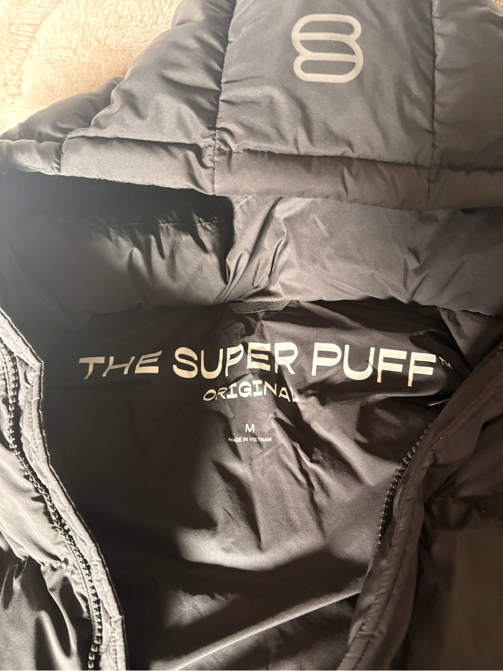 Aritzia The Super Puff Jacket - Black